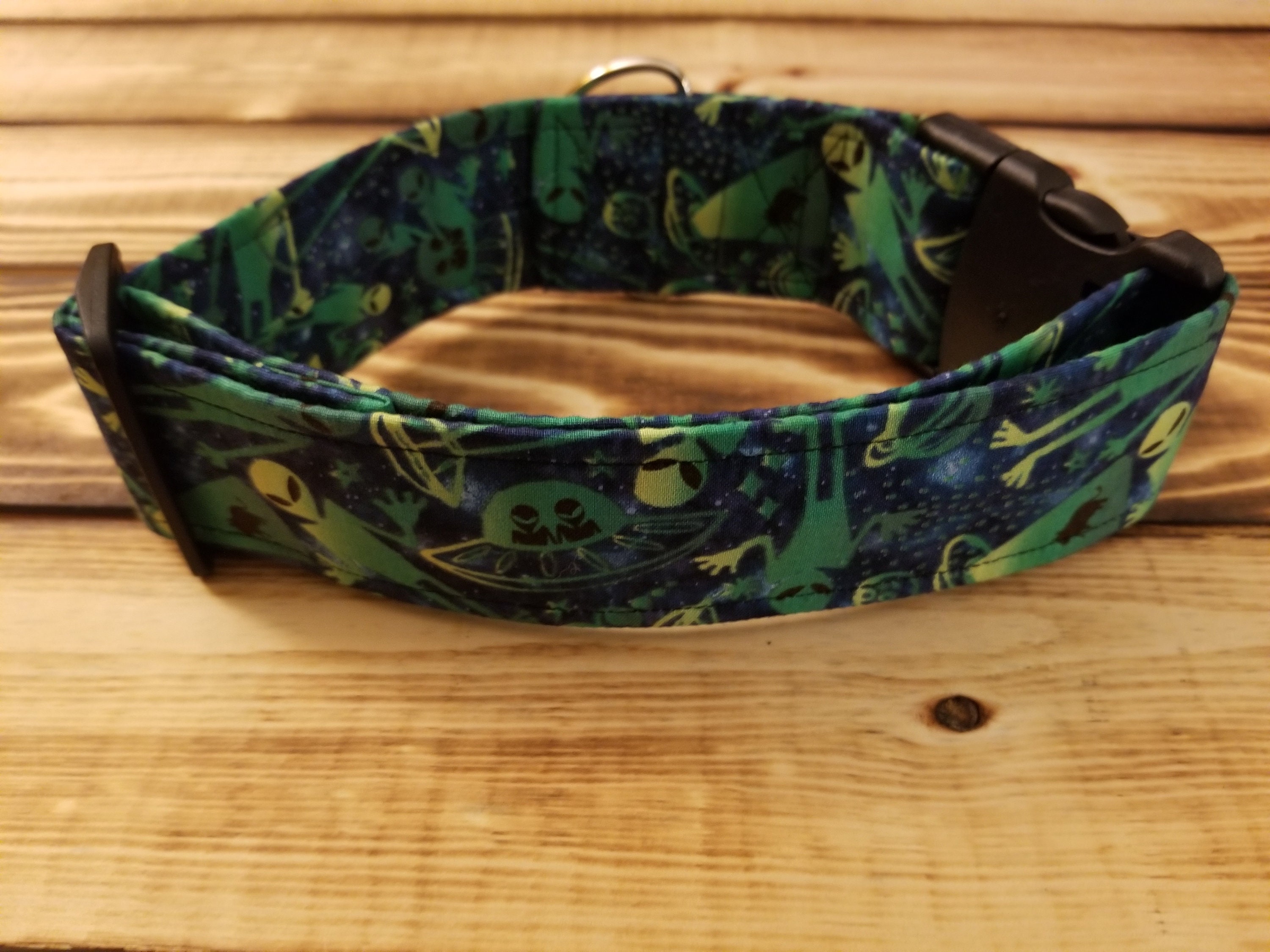 Alien dog collar Clearance