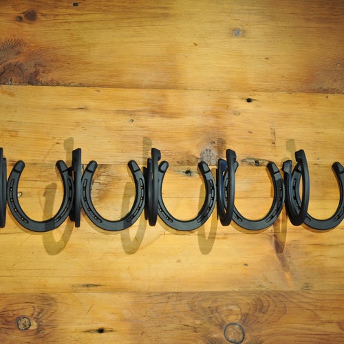 horse shoe coat rack