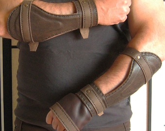 Riddick Cosplay // Medieval Forearm Bracers // Warrior Armor Gladiator Leather BracerS