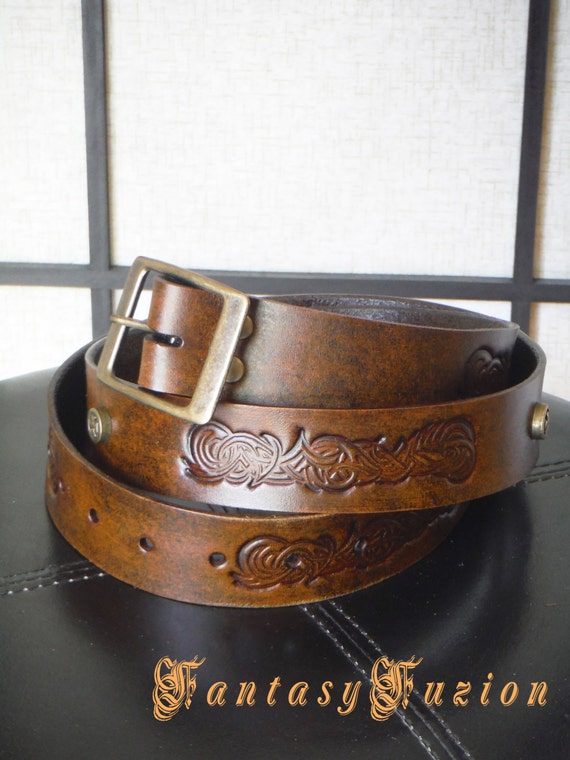 Medieval LARP Tribal Stamps Leather Belt - Etsy display picture 2