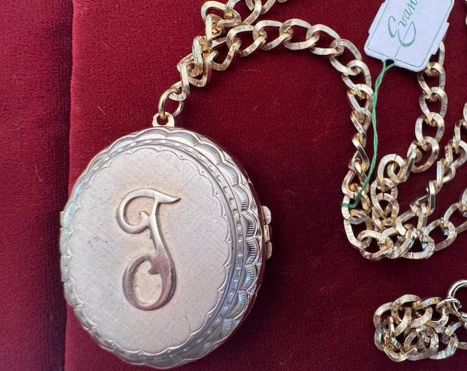 Vintage Kramer Locket Large Oval w/ Initial T - 2 Photo Pendant Necklace on Heavy Gold Tone Curb Chain -