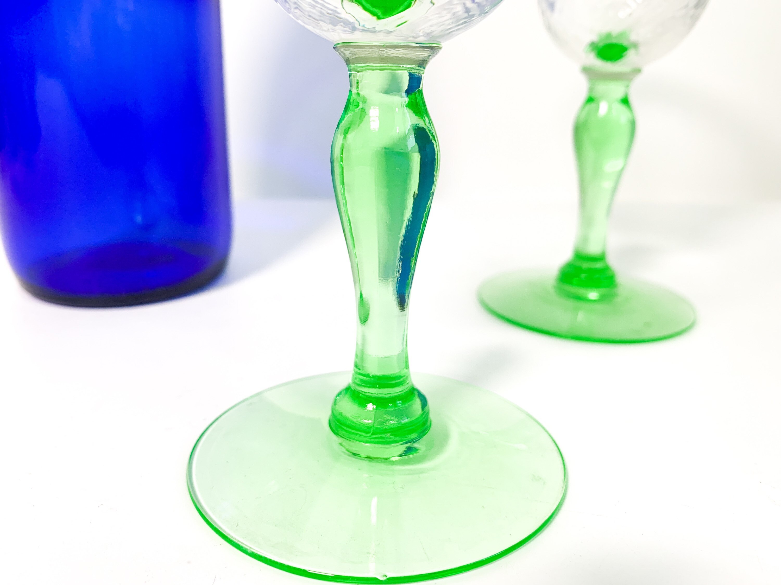 Vintage Pair of Large Green Glass Wine/water Glasses Goblets 
