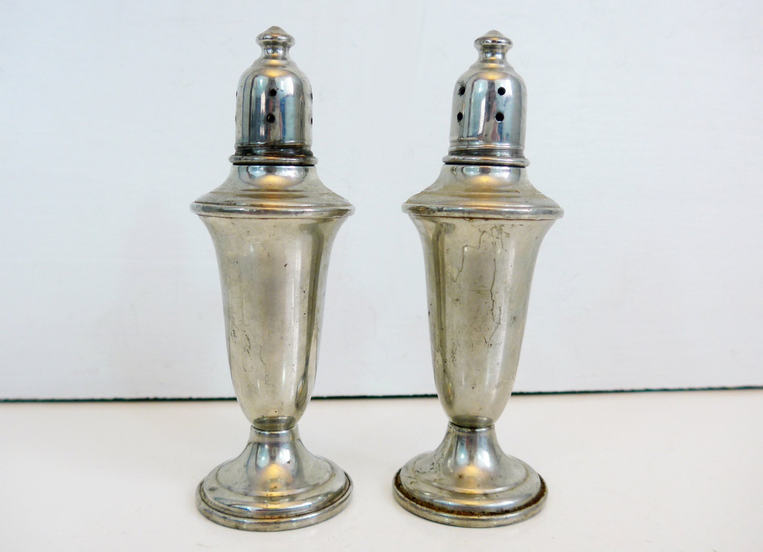 Beautiful Vintage Empire Pewter Salt & Pepper Shaker Set with Glass