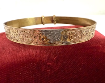 Vintage Gold Tone Gilt Bangle Bracelet w/ Raised Flowers Swirls & Textured Finish - Retro Estate Jewelry