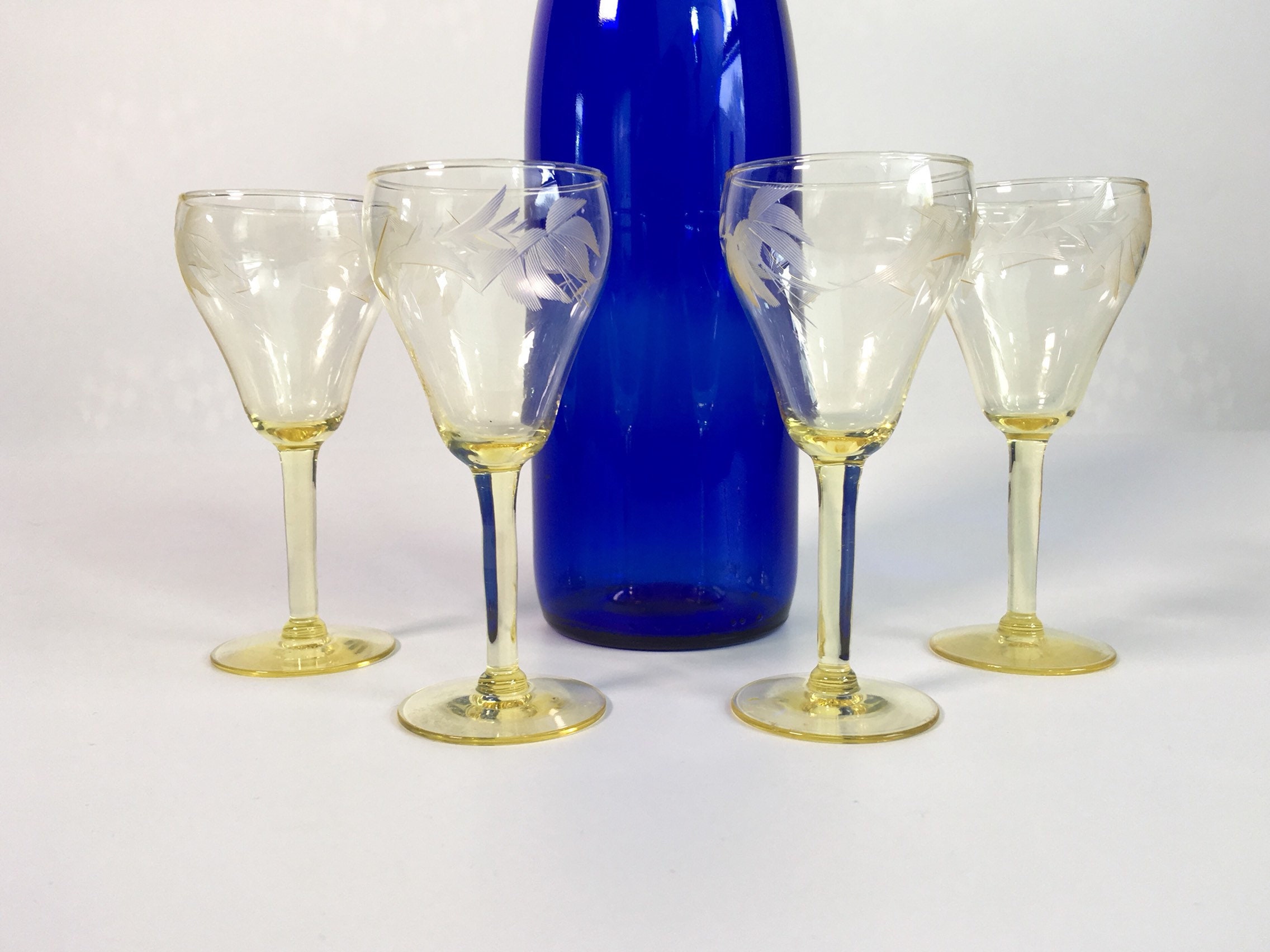 4 Vintage Etched CRYSTAL Wine - Cocktail Glasses, Set of 4