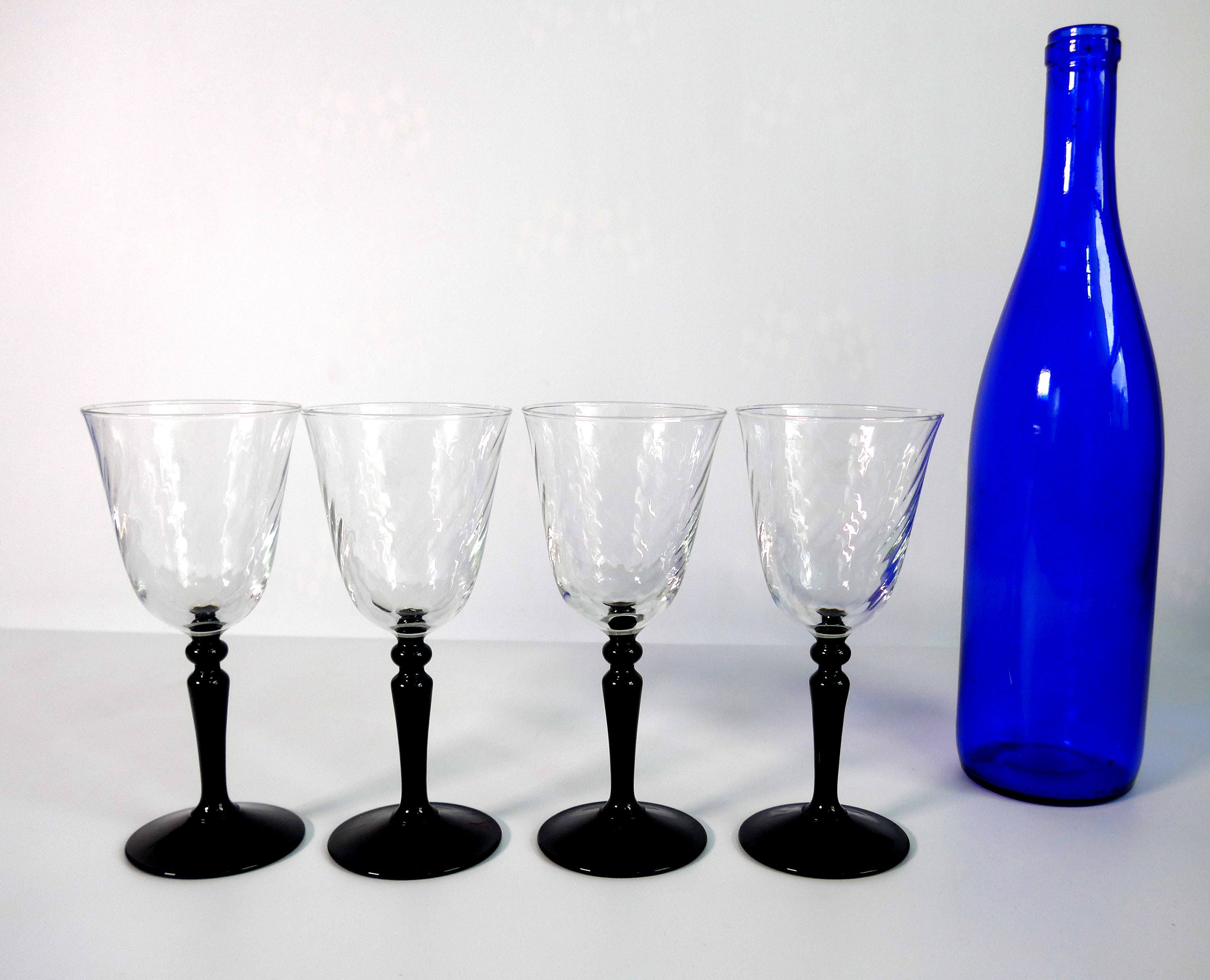 Vintage Set of 4 Luminarc D'Arques Optic Swirl Wine Glasses Made in