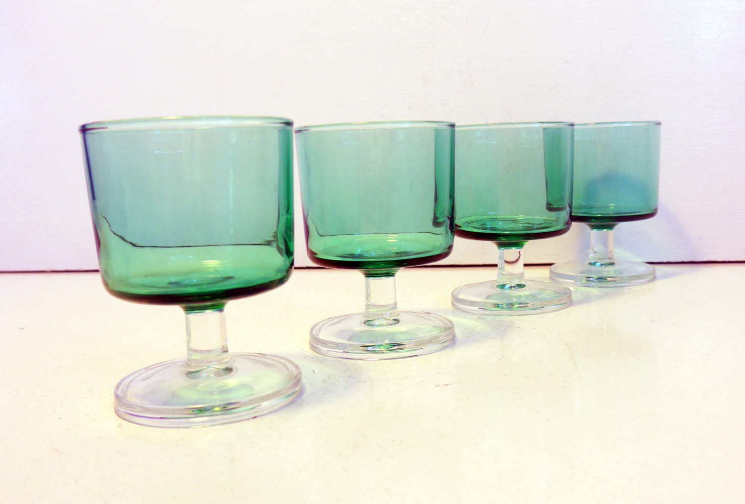 4 Vintage Emerald Green French Luminarc Wine Glasses 4 Luminarc Retro