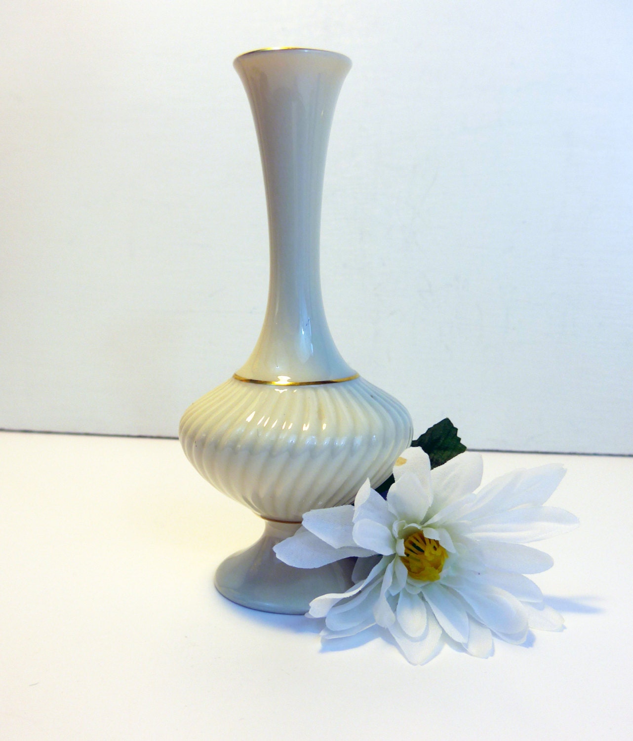 Vintage Lenox White / Cream Vase w/ Gold Trim Giftware Swirl Etsy