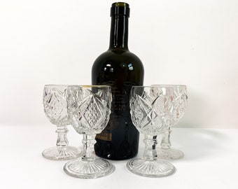 4 Vintage Cordials Diamond Hobnail Wafer on Stem Round Base Design Glasses Barware Four Retro Cocktail Glasses - Dinner Parties Party