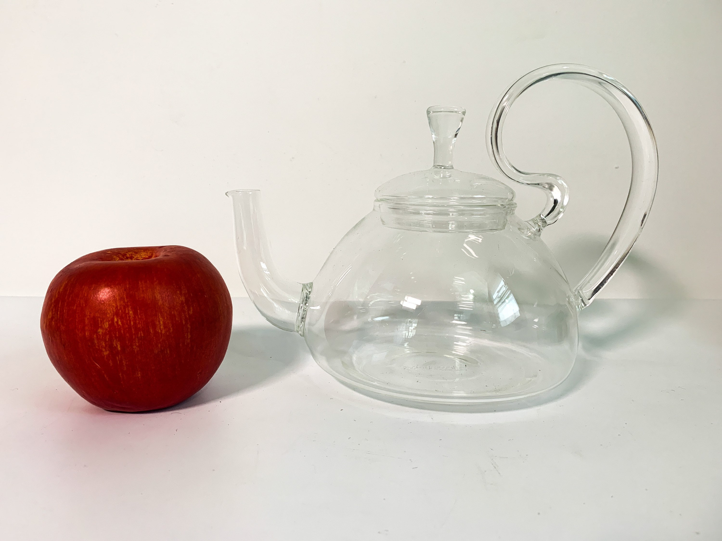 Easy Exotic Glass Teapot by Padme Lakshmi - Easy Exotic Clear Glass Tea pot  w/ Large Unique Handle - Kitchen Dining Serving