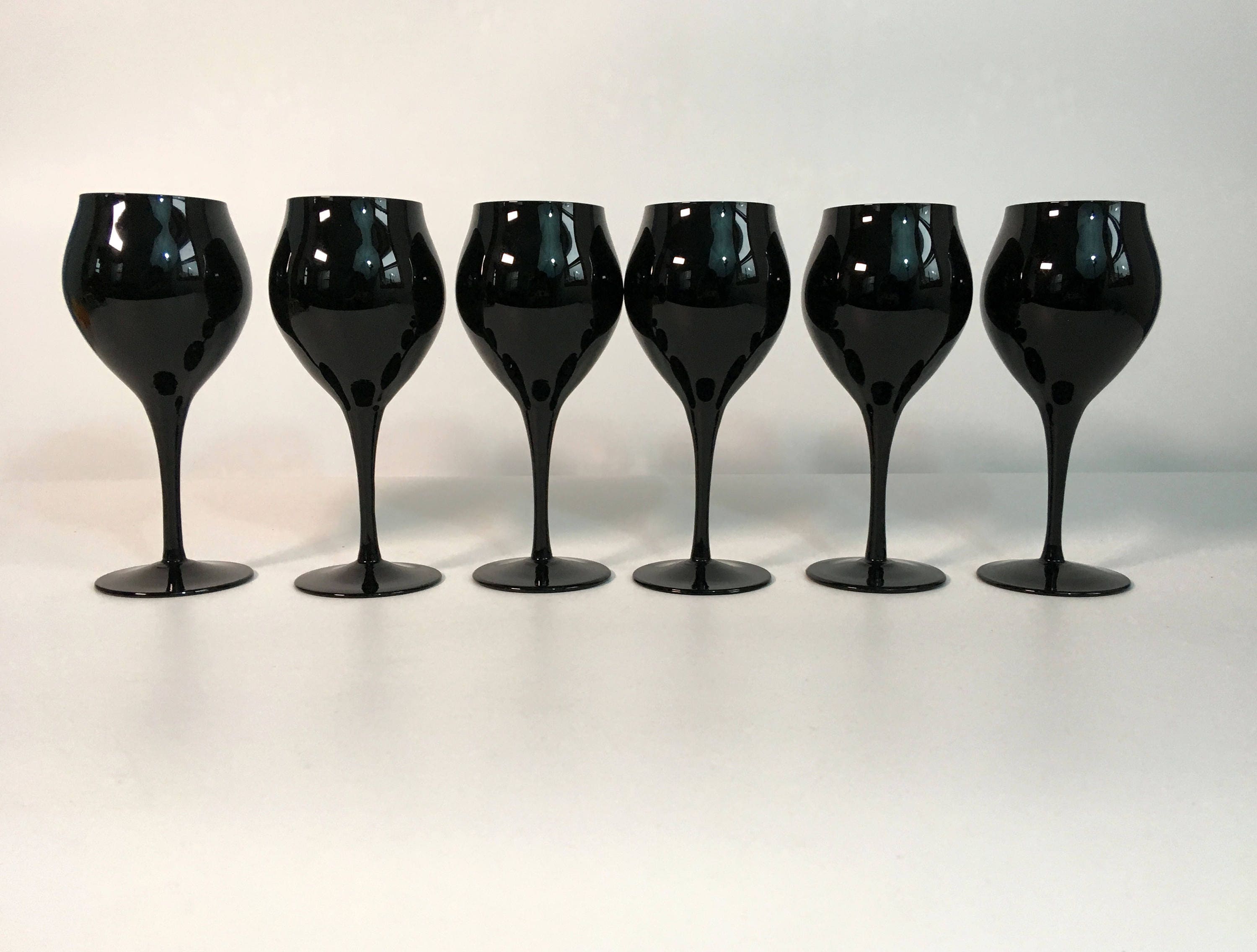 Vintage Set of 4 Black Stemmed Wine Glasses Large Mod Shaped Wine