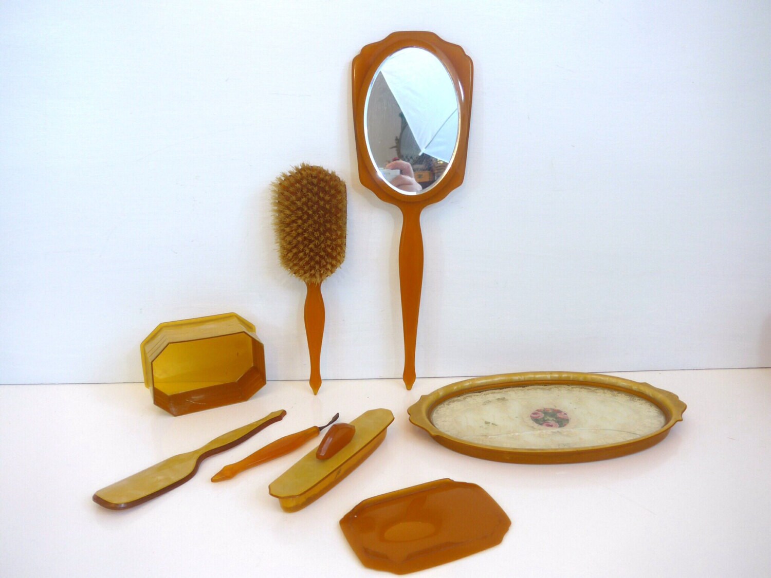 Vintage Art Deco Dresser Set Brush, Mirror, Shoe Horn  display picture 1