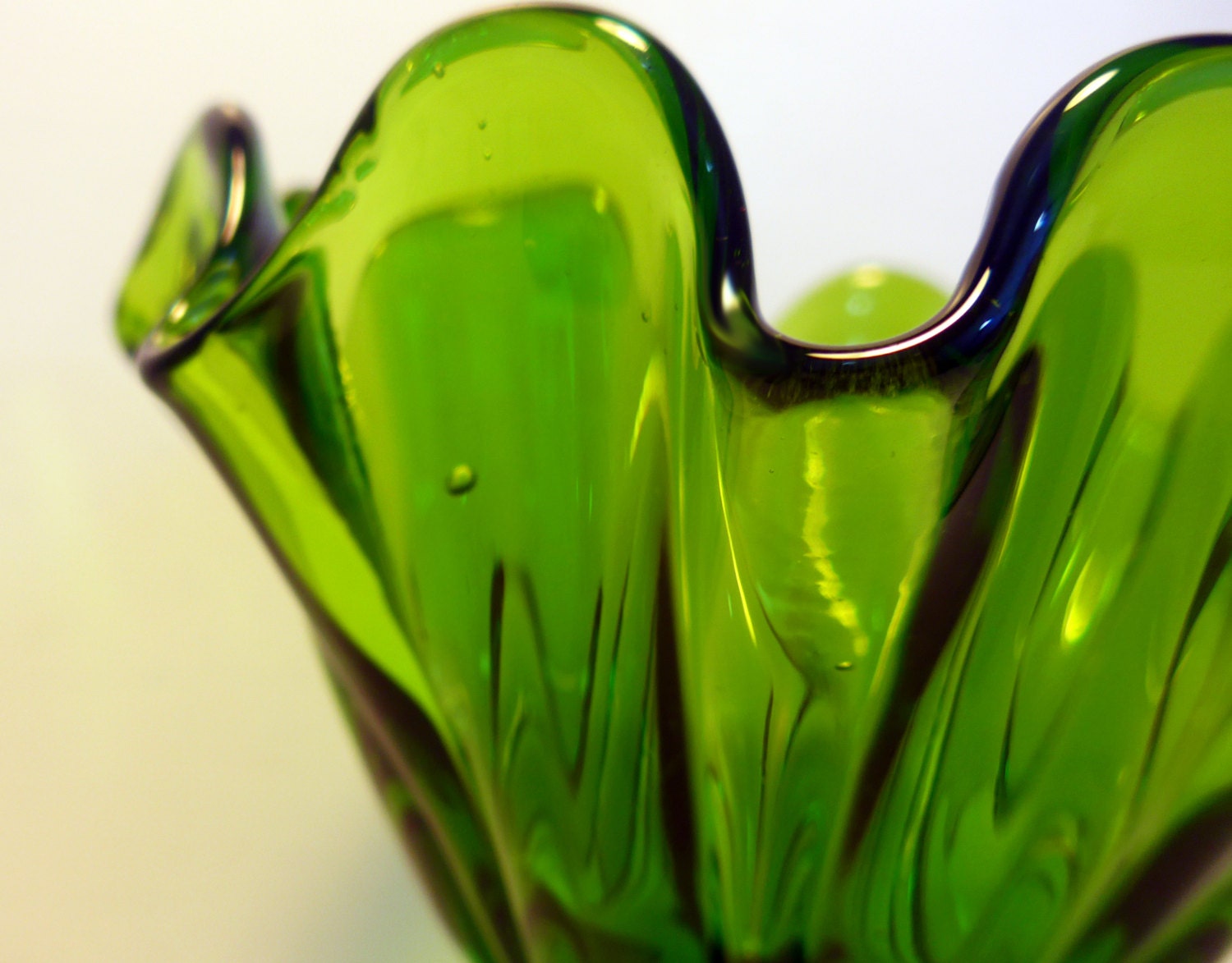 Vintage Green L E Smith Glass Vase Art Glass Bowl Pedestal Dish