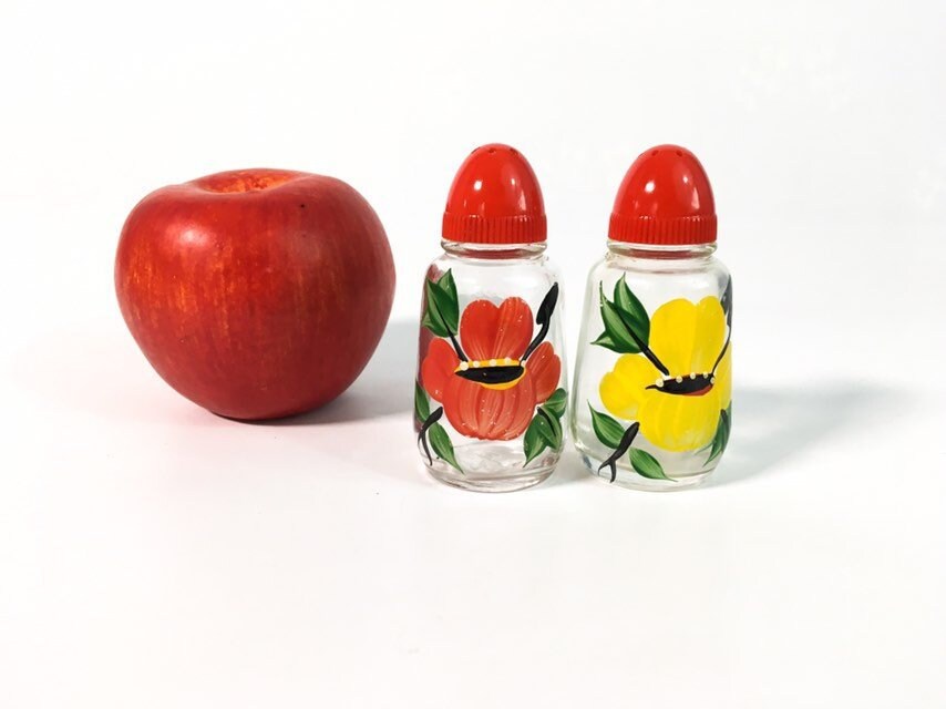 Mid Century Hazel Atlas Salt Pepper Shaker Set Vintage Kitchen