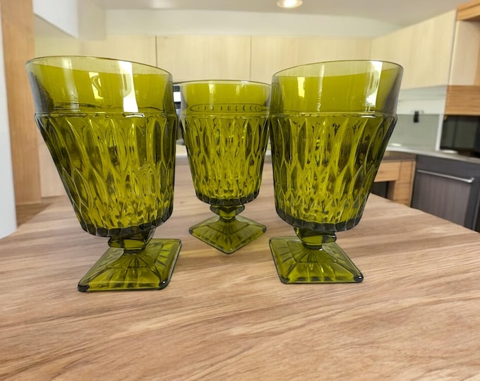 Vintage Glasses Indiana Glass Mt Vernon Green - Avocado Glasses - Three Sturdy Iced Tea Glasses w/ Square Base - Retro Glassware Set of 3