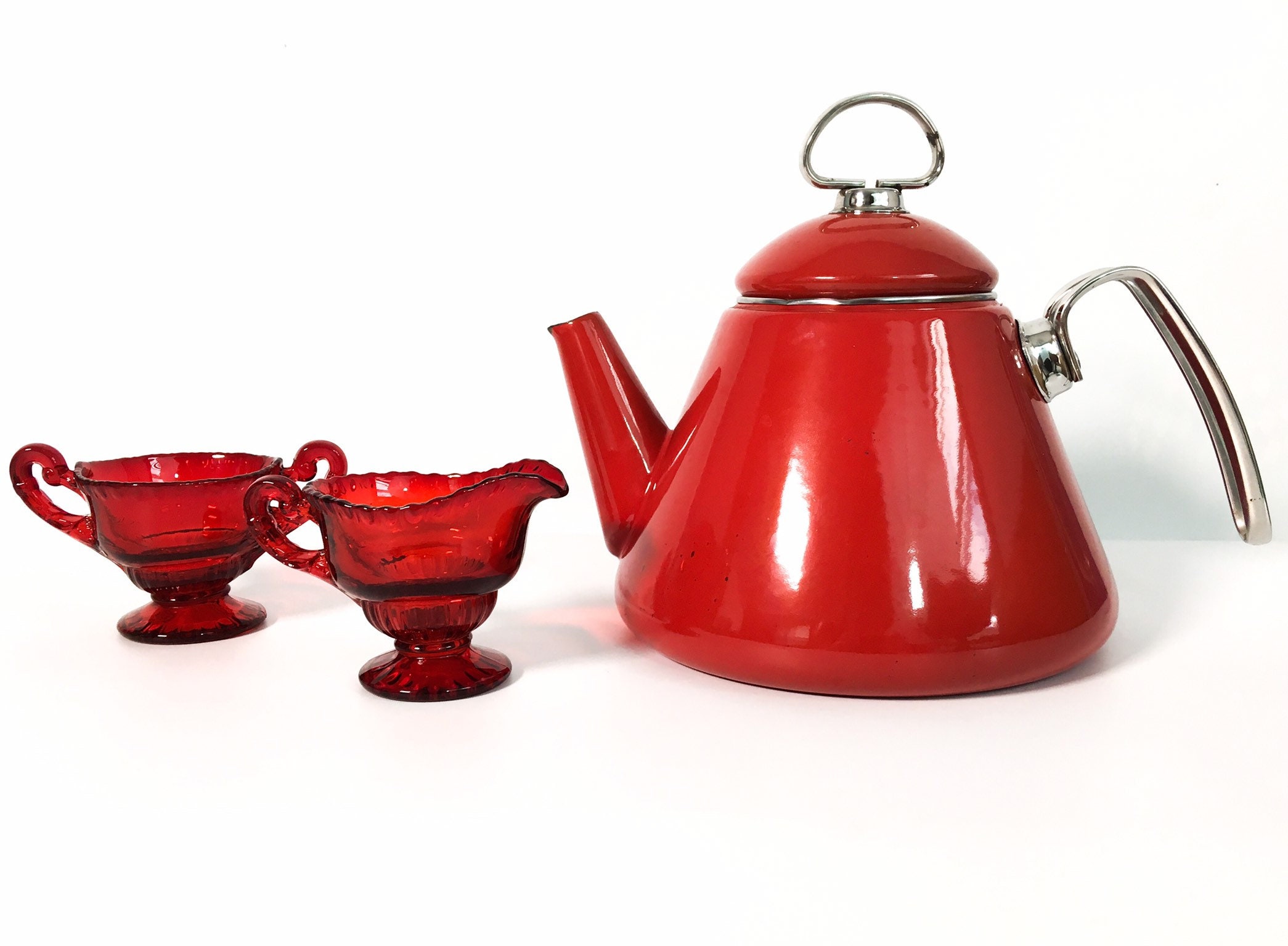 Vintage Chantal Teakettle Chantal Apple Red Enamel Teapot with Blue Enamel Interior Vintage
