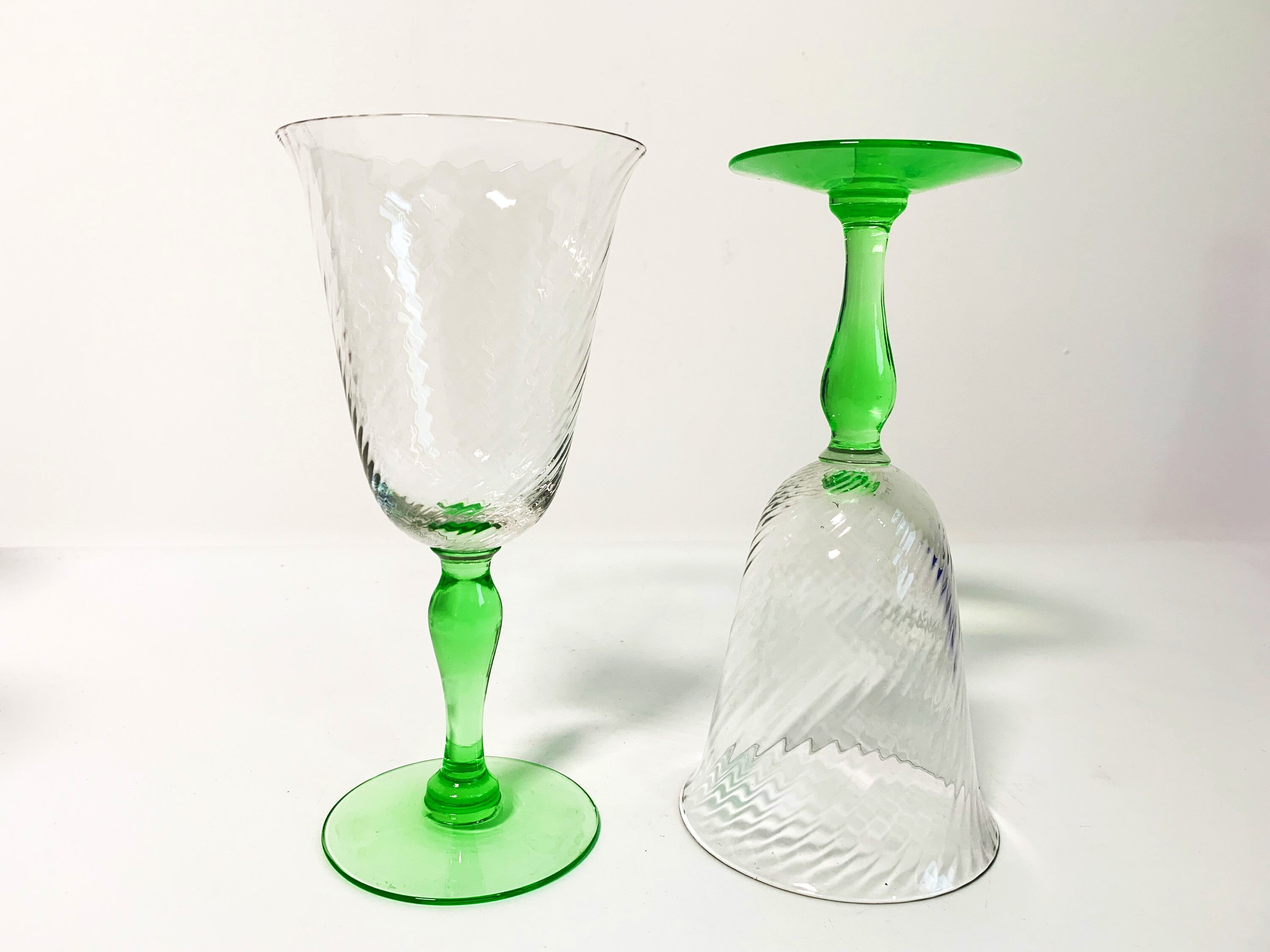 Vintage Pair Green Spiral Optic Glasses 2 Depression Era Optic Swirl