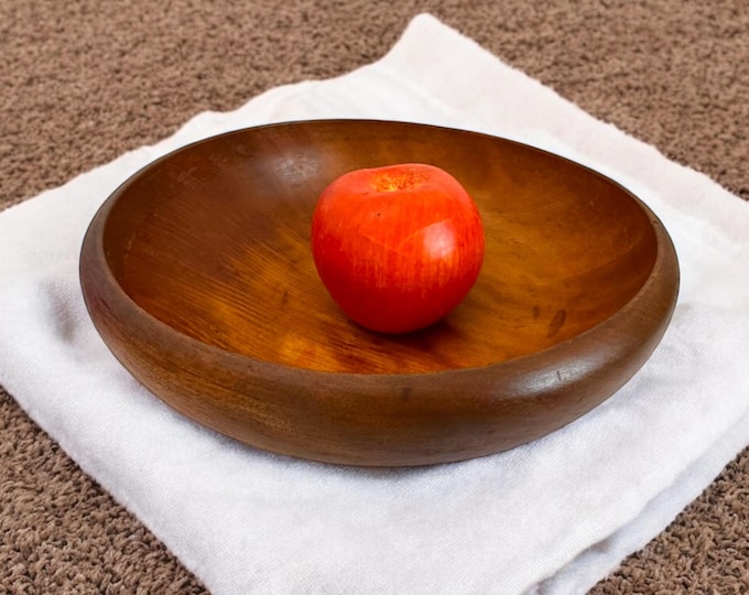 Vintage Wood Bowl Made in Occupied Japan - Rustic Round ca 1940s Wooden Bowl - Mid Century Home Decor or Serving