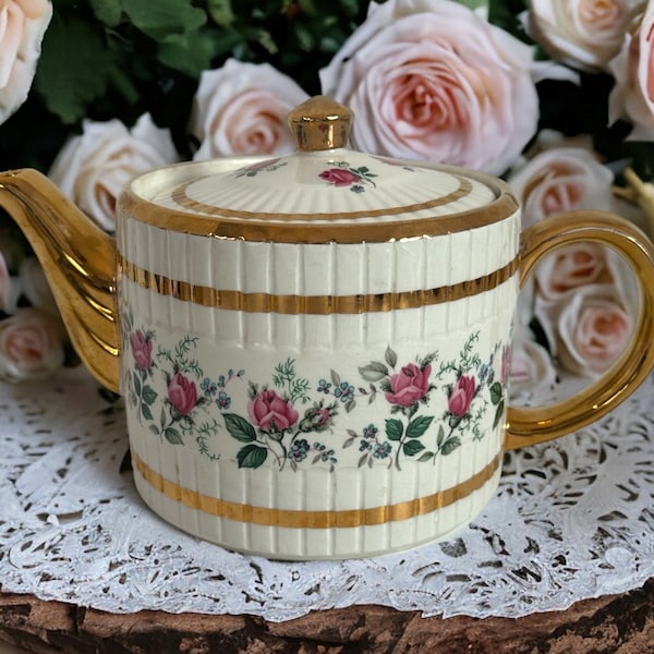 Vintage Ellgreave Teapot w/ Lid - Cream / White with Pink Mauve Rose Flowers Bold Gold Trim - Div Wood & Sons England Teapot Kitchen Serving