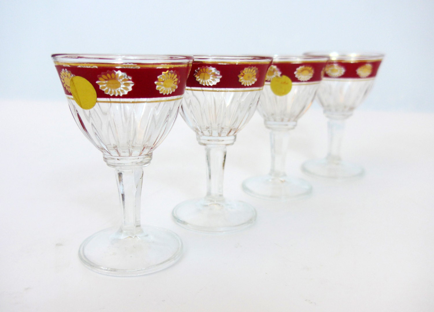4 Vintage Cordials Wine Glasses Red & Gold Bands Gold Sunburst on Bowl