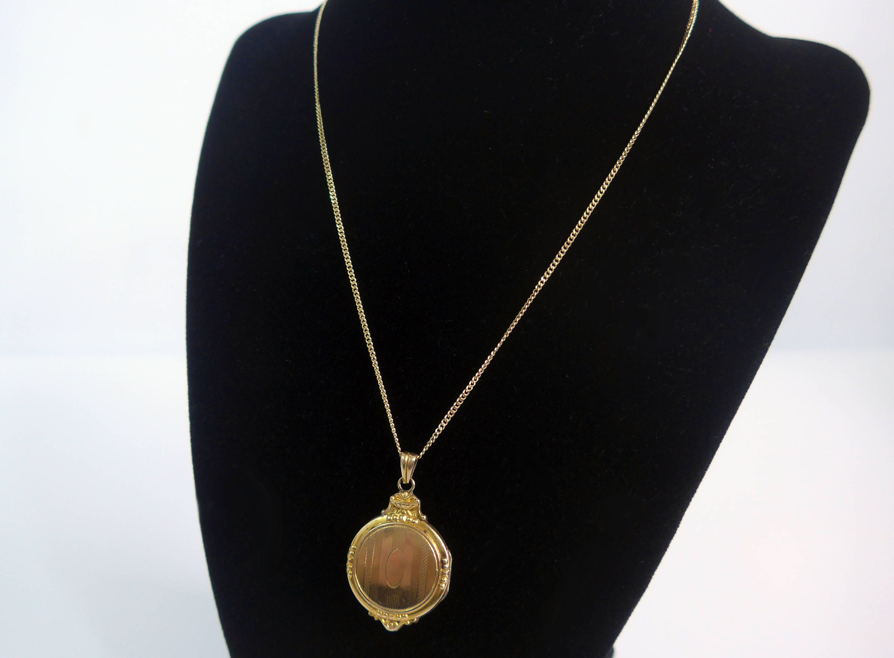 FREE SHIPPING Hayward 12K Gold Filled Locket Necklace on Chain ...