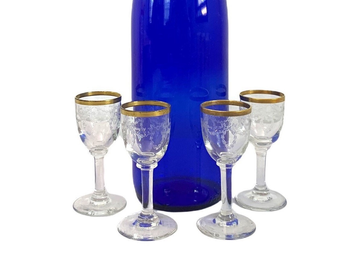 4 Vintage Gold Rimmed Cordial / Liquor Glasses w/ Garland & Bow