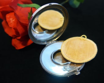 Antique Compact La May L'Ame Silver tone Metal Etched w/ Powder Compartment & Mirror - Vintage Roystone Makeup Case