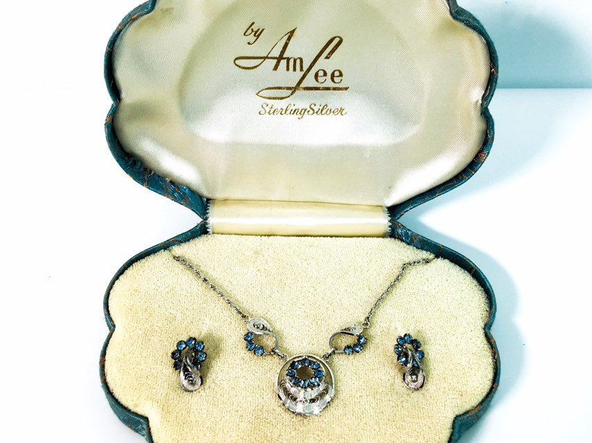 Am lee hotsell jewelry