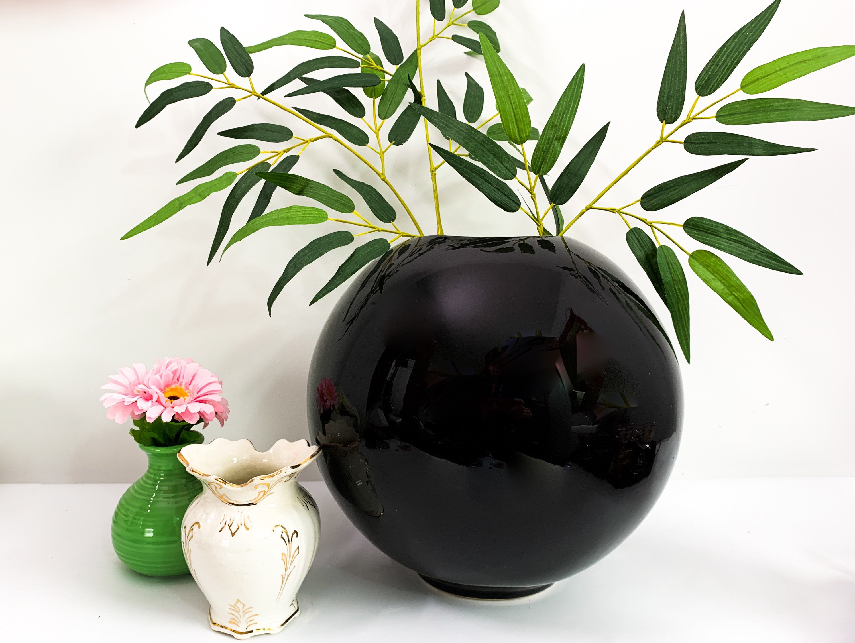 Vintage Round Black Haeger Pottery Ball Vase Orb Sphere Ceramic Table