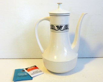 Mid century Coffee Pot & Lid - Hamilton Amcrest Tradition - White with Dark Pattern Mod Modern Ironstone Japan White w/ Gold Trim on Lid