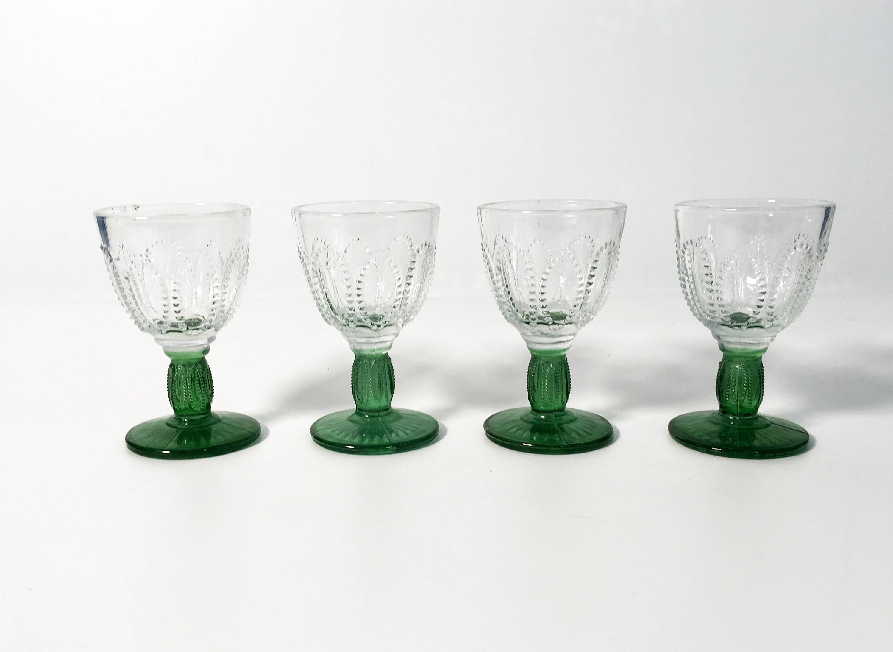 Vintage Wine Glasses w/ Green Stems Cordials Retro Barware Stemware