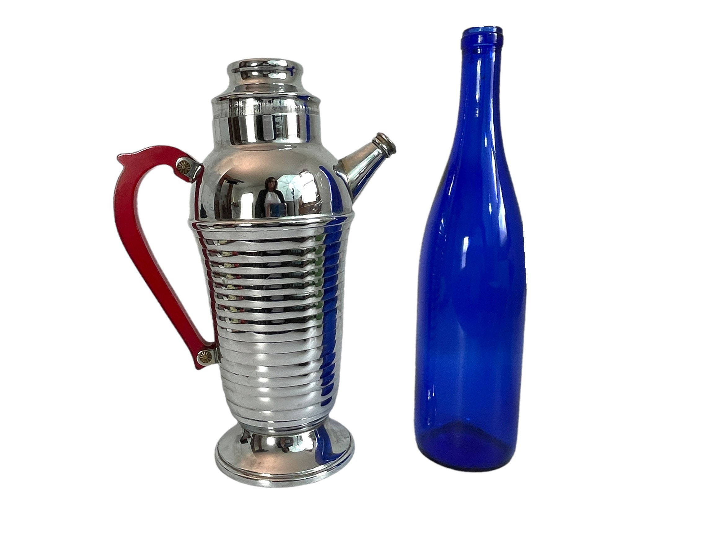 Vintage Stainless Steel Cocktail Shaker / Server Pourer w/ Red Bakelite