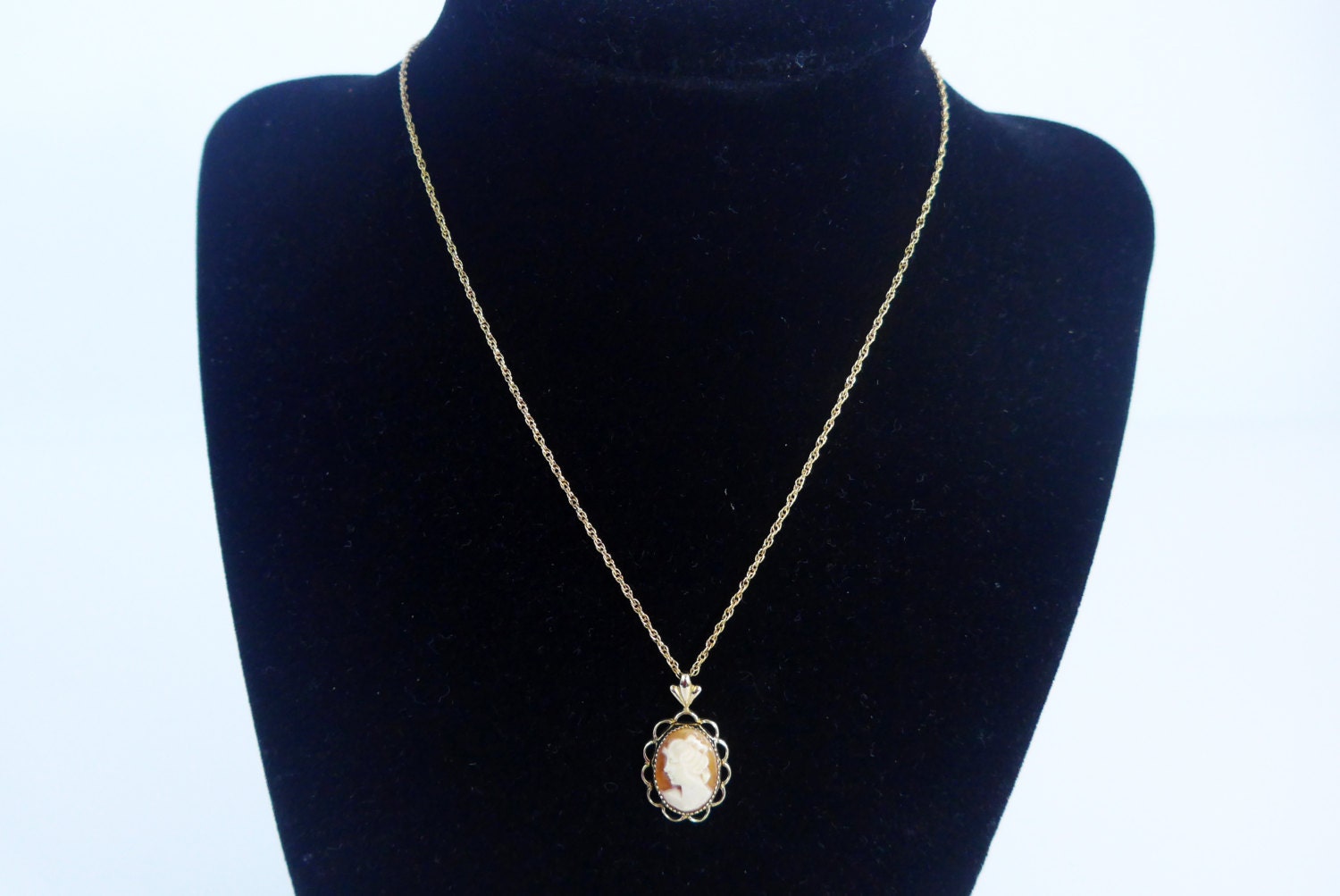 Vintage Cameo Pendant 14k Gold Filled on Chain - Carved Shell Cameo ...