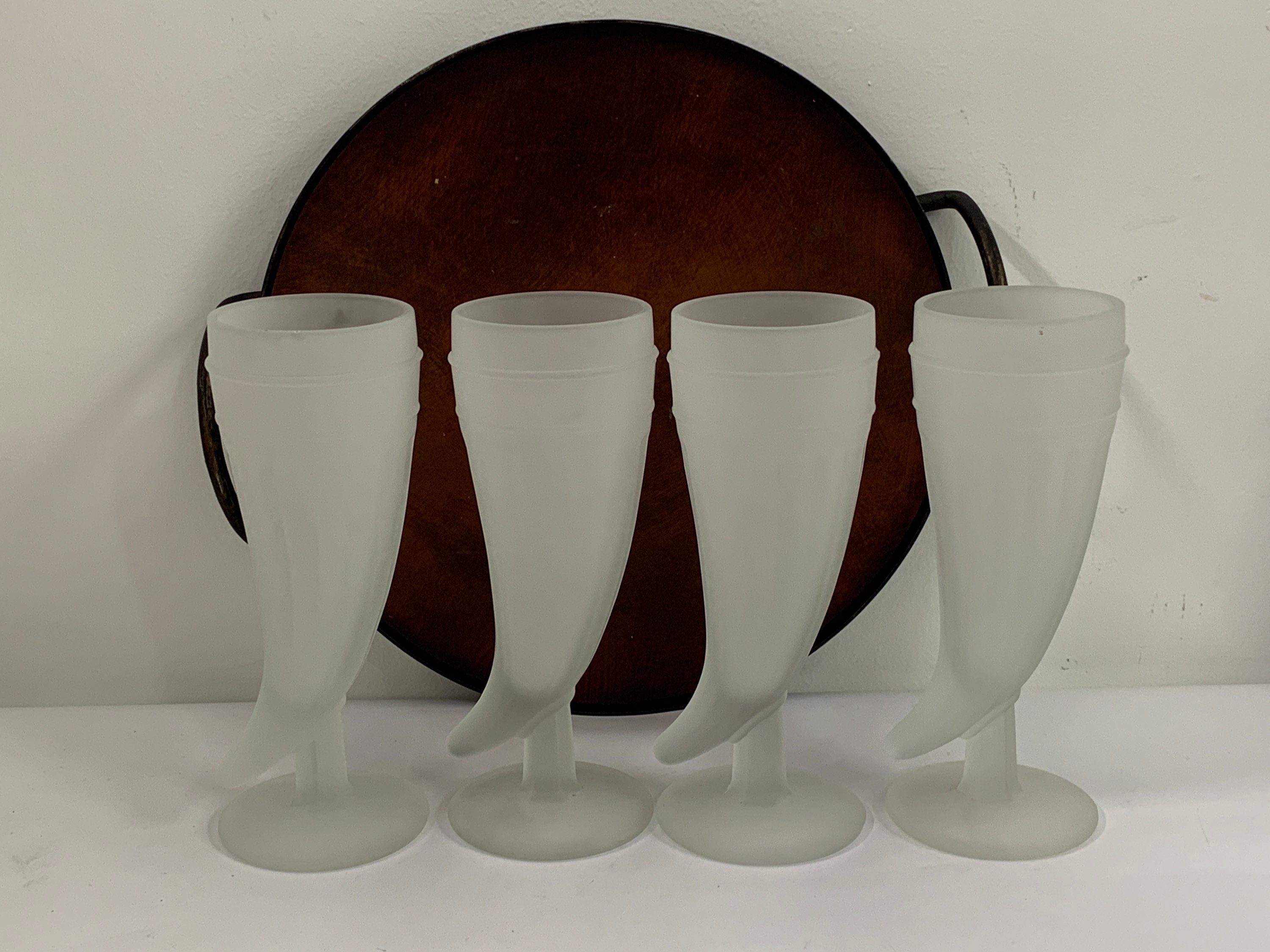 Vintage 4 Powder Horn Frosted Beer Glasses by Tiara Four White Retro