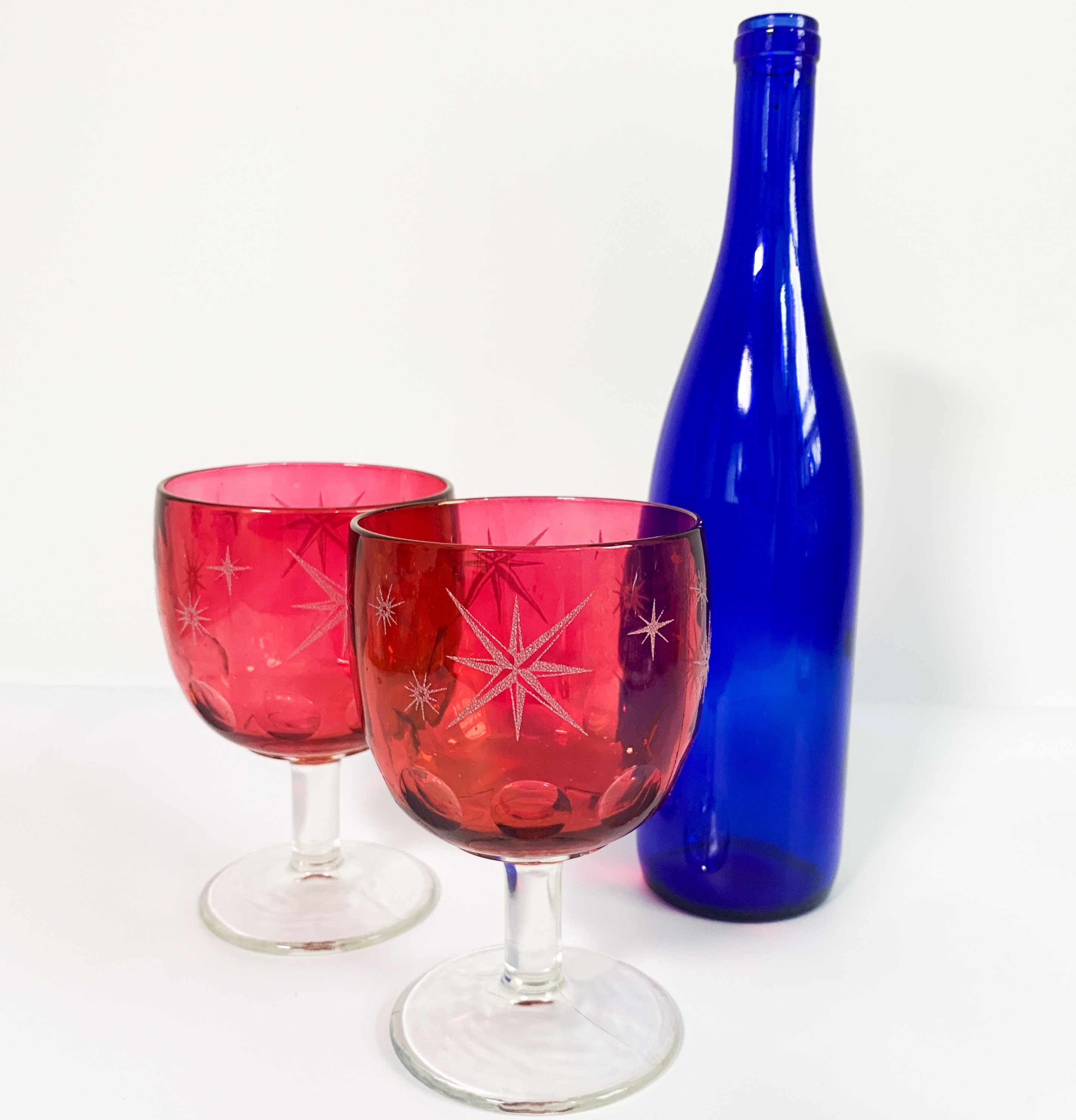 Pair Star Ruby Red w/ Clear Stem Large Goblets Glasses 2 Retro