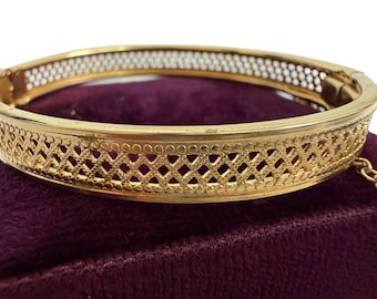 Vintage Gold tone Metal Bracelet w/ Safety Chain - Openwork Cuff Retro Style Woman’s Mod Mid century Jewelry - Classic Accessory