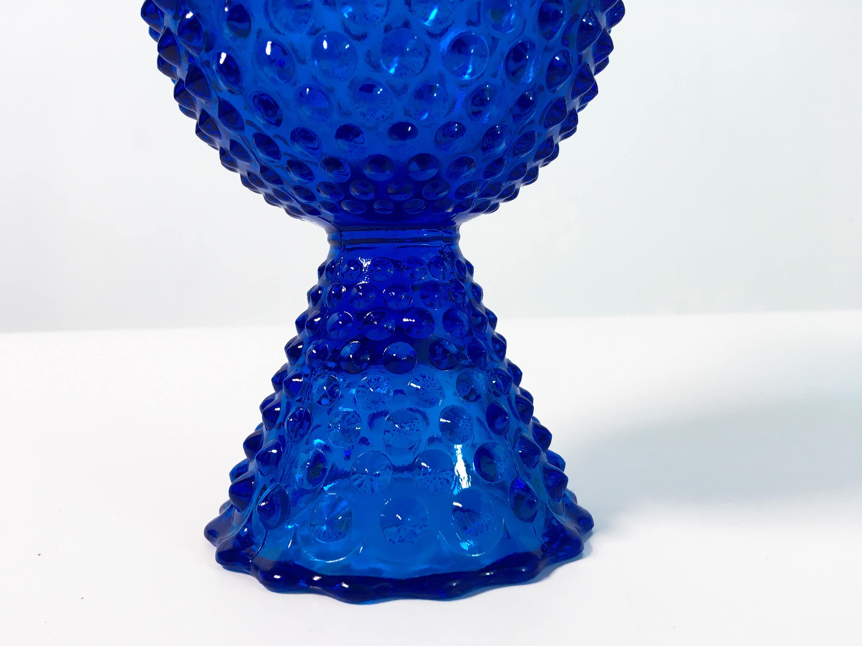 Vintage Cobalt Blue Hobnail Glas Vase / Jar Bottom Heavy Tall Blue