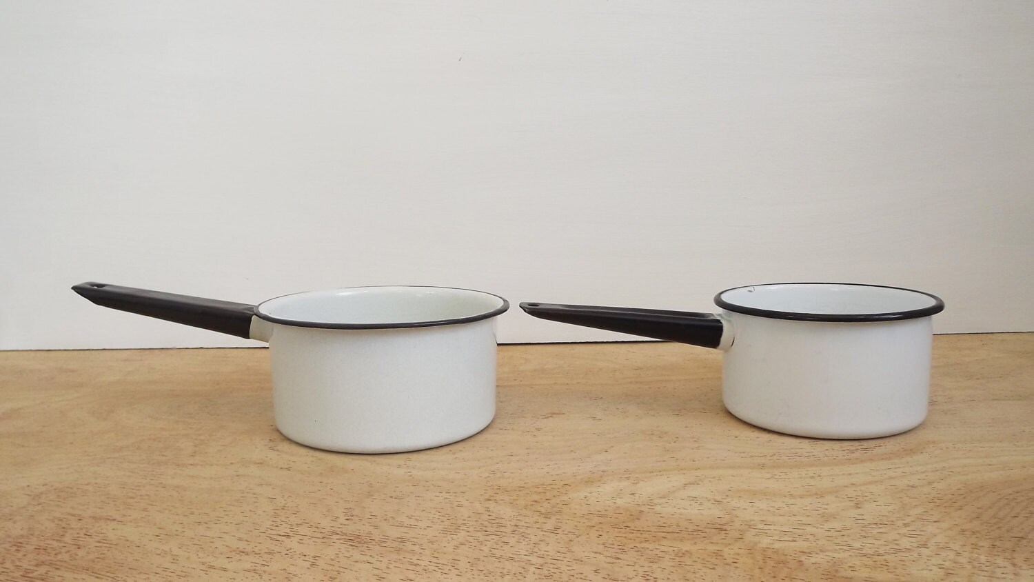 Vintage White Enamelware Pot / White Enamel Ware with Black Trim