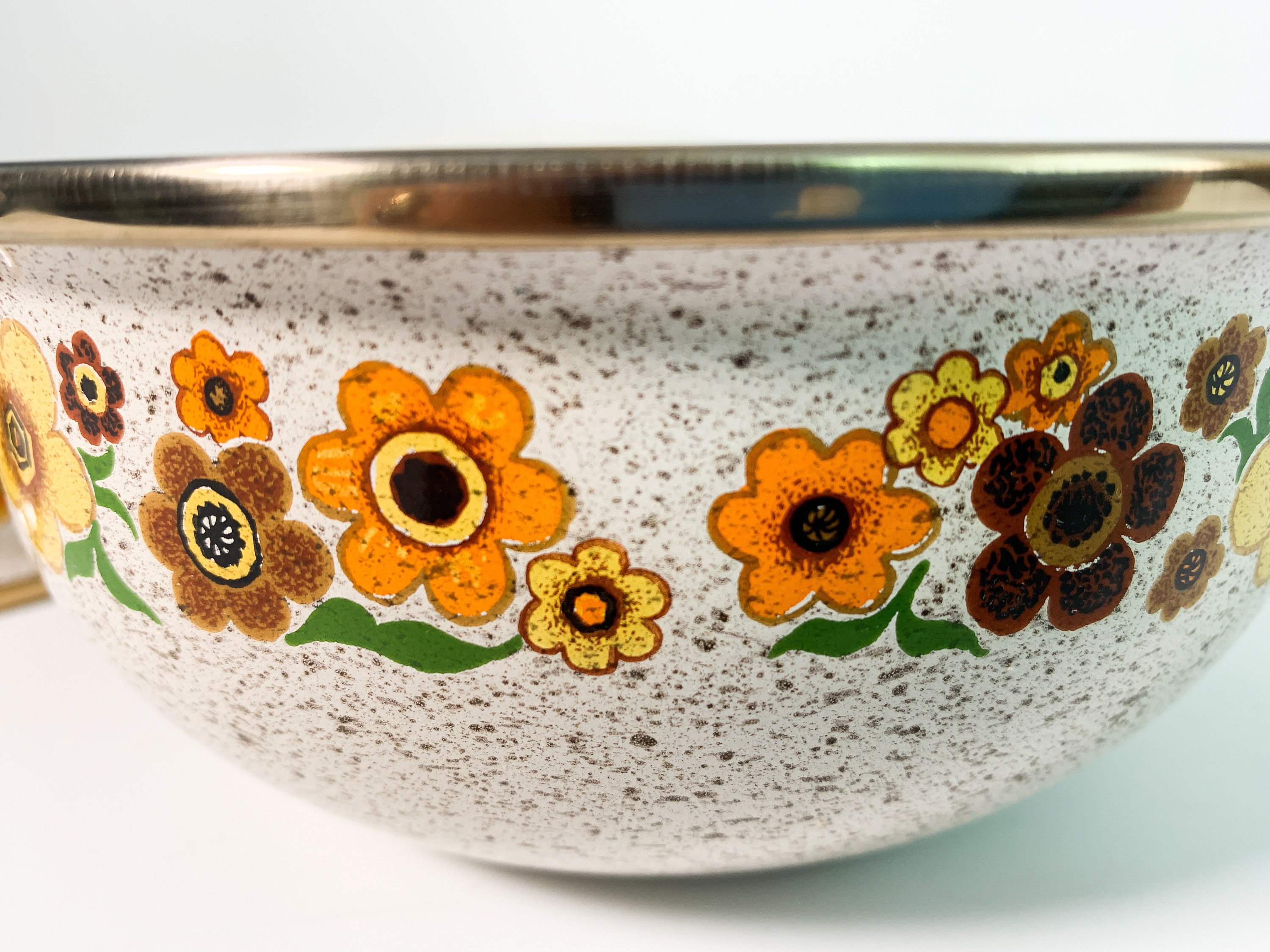 Vintage Set 3 Enamel Bowls Retro Kitchen Tan Brown Yellow Orange Green ...