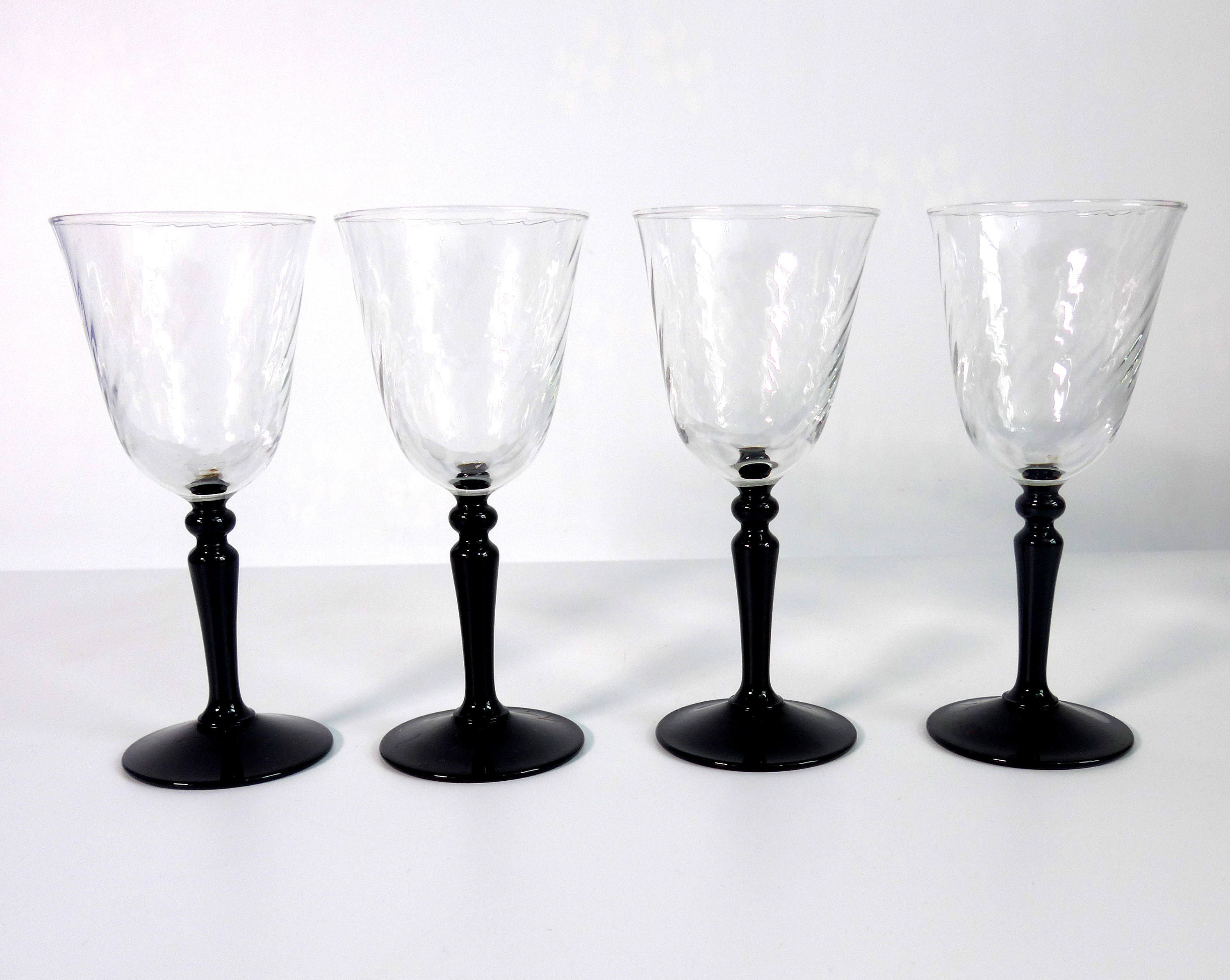 Vintage Set of 4 Luminarc D'Arques Optic Swirl Wine Glasses Made in