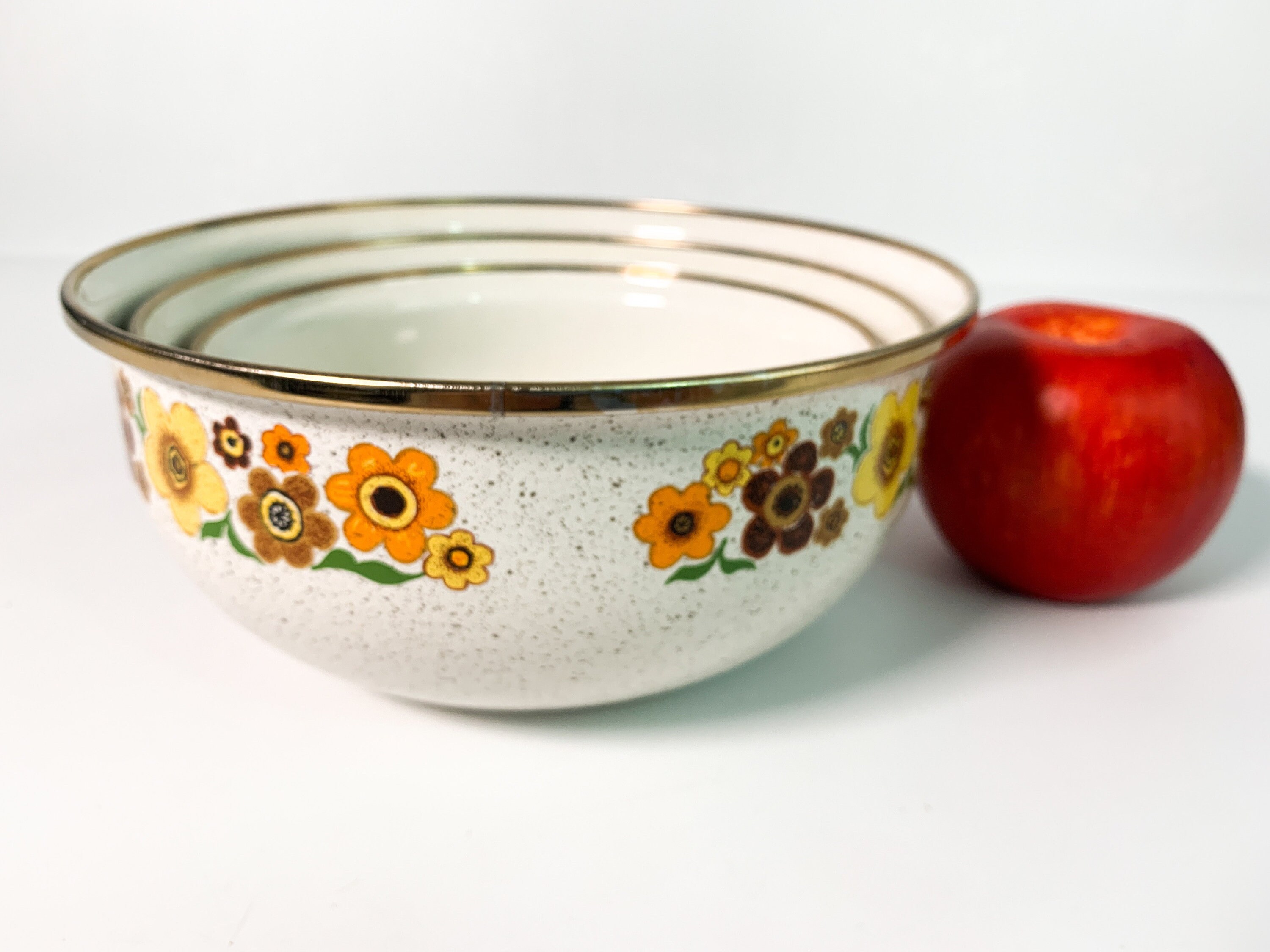 Vintage Set 3 Enamel Bowls Retro Kitchen Tan Brown Yellow Orange Green ...