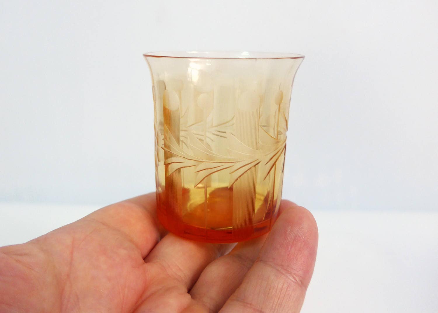 Set 5 Plus Amber Vintage Etched Juice or Shot Glasses 5 Depression