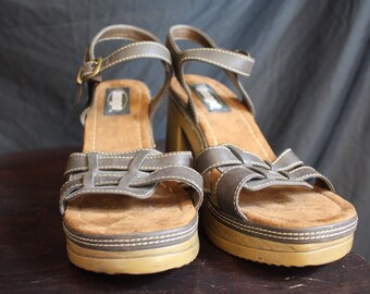 bongo platform sandals
