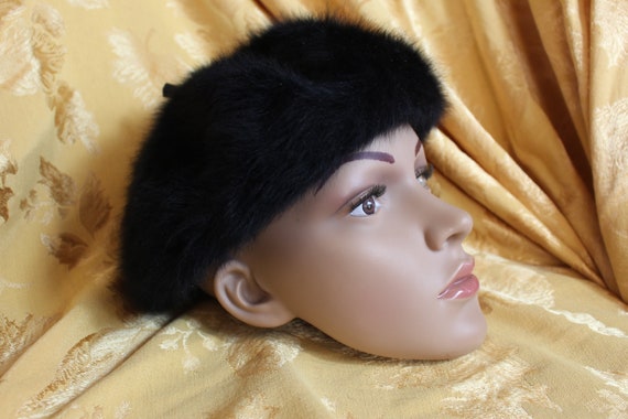 Kangol furry black hat