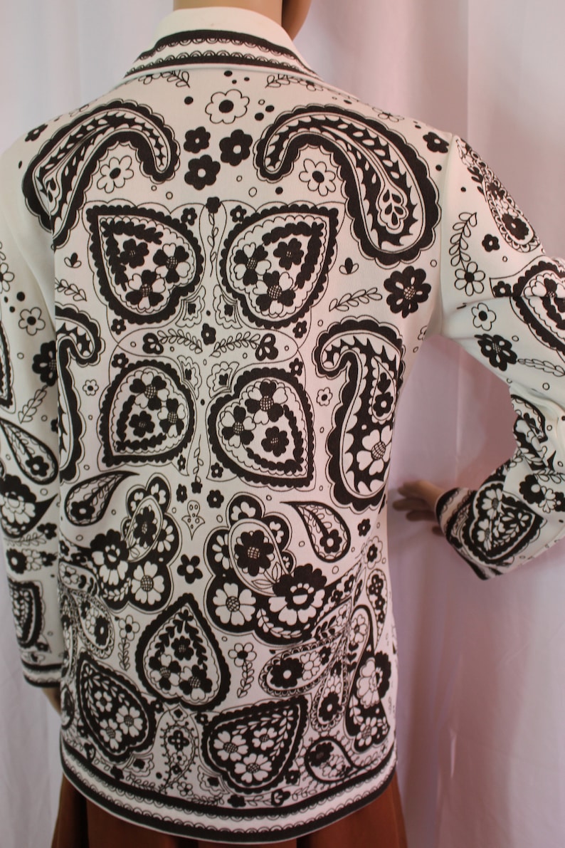 Vintage brown and white long sleeve polyester top