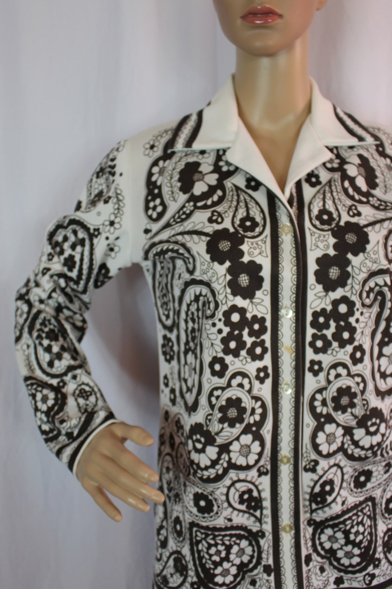 Vintage brown and white long sleeve polyester top