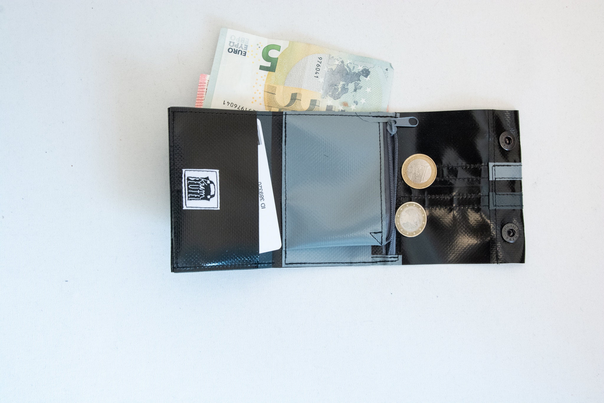 Practical Mini Wallet Made of Truck Tarpaulin With Snap Fasteners