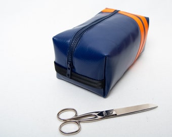 Washing bag / pencil case made of truck tarpaulin with inner compartments