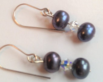 Silver and Pearl Earrings. Cultured Fresh Water Pearl and Swarovski Crystal Earrings.