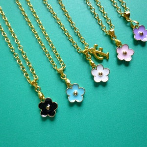 Personalized Flower Chain Necklace, A Flower with the Initial of Your Choice Gold Chain Necklace, Great Flower Girl Gift Necklace